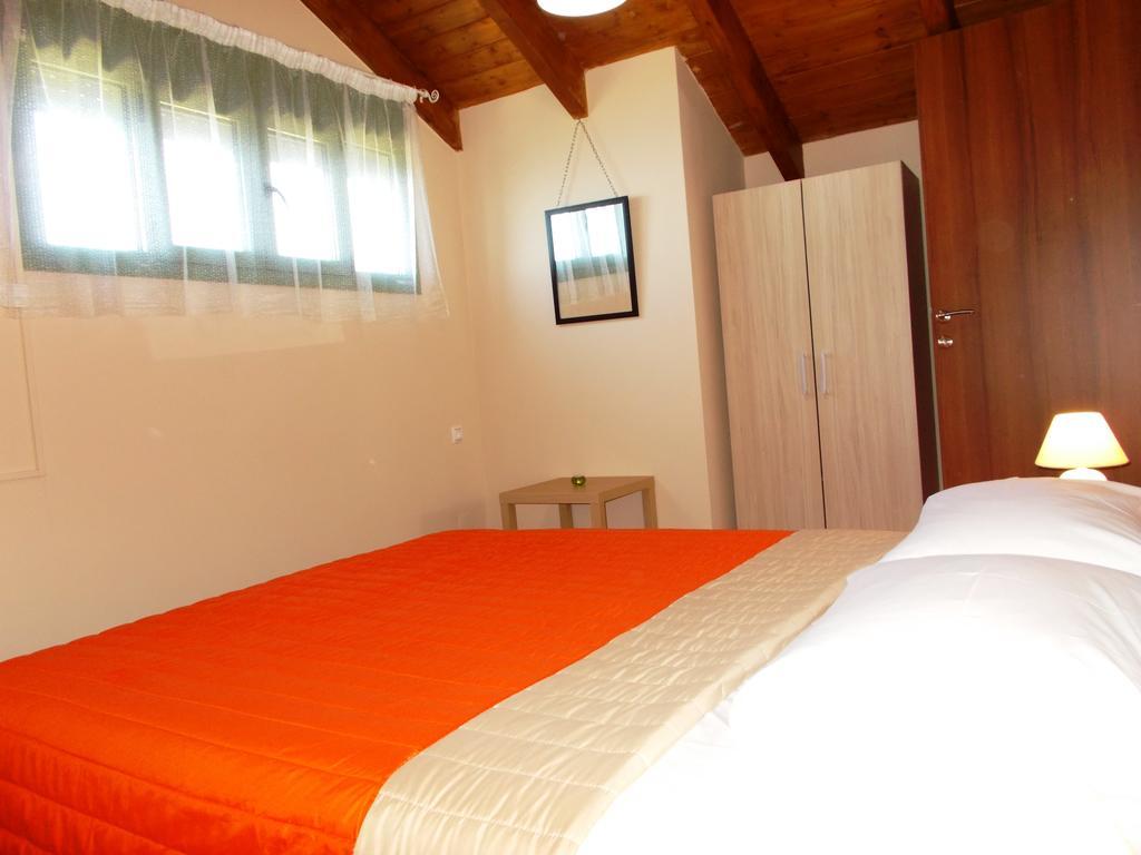 Porto Katsiki Blu Apartment Athani Room photo